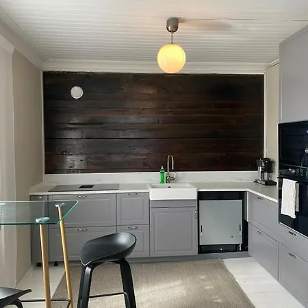 Willa Centrally Located 8-room Detached House Haugesund
